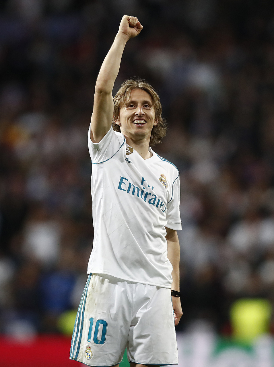 球星连续进球，引领全队节奏