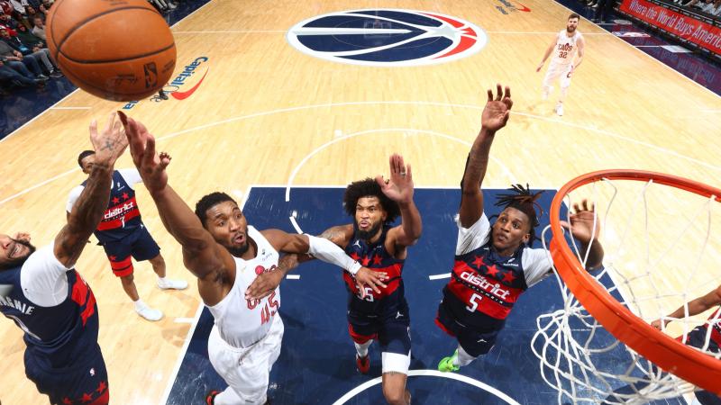 篮球勇士全队轮转体系优化